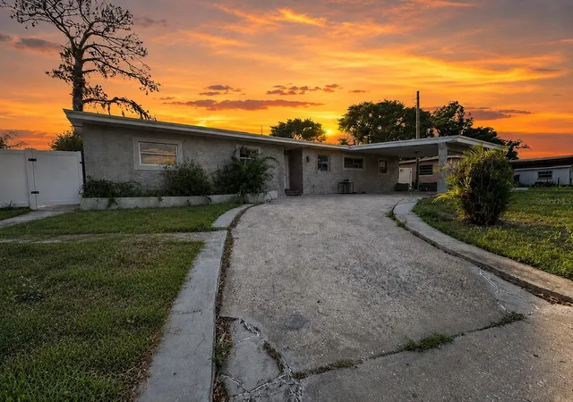 Photo 1 of Single family home for sale at 2506 Sandy Ln, Orlando, FL 32818 | MLS# S5152459 | Listing updated on 2026-06-29