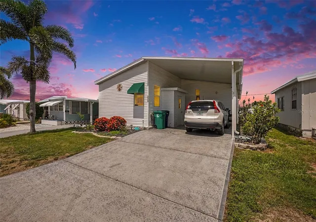 Homes for sale in Palmetto, FL | 226 Bimini Dr, Palmetto, FL 34221 | MLS# A4698013
