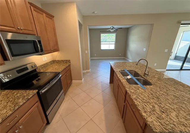 3rd image of 16852 Scuba Crest St, Wimauma, FL 33598 | MLS# TB8522843