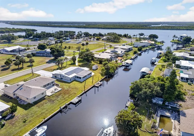 Photo 1 of Single family home for sale at 27385 Voyageur Dr, Punta Gorda, FL 33983 | MLS# C7527712 | Listing updated on 2026-08-06