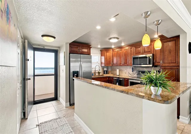 Photo 3 of Condo for sale at 1270 Gulf Blvd #2007, Clearwater Beach, FL 33767 | MLS# TB8522846 | Listing updated on 2026-10-06