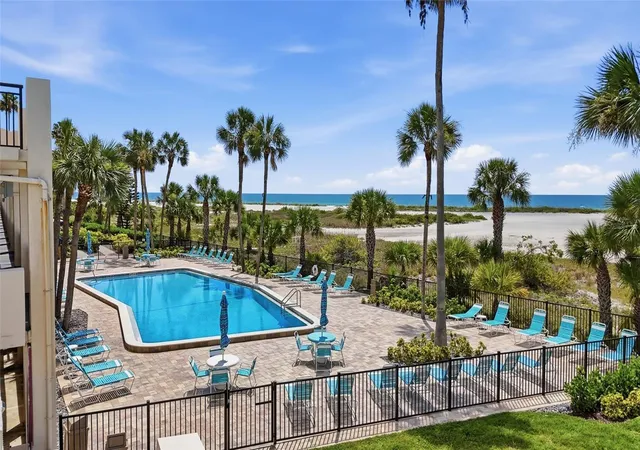 Photo 3 of Condo for sale at 1270 Gulf Blvd #2007, Clearwater Beach, FL 33767 | MLS# TB8522846 | Listing updated on 2026-10-20