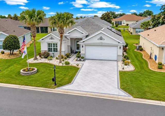 Single family home for sale at 9203 SE 118th Loop, SUMMERFIELD, FL 34491 | MLS# OM727306