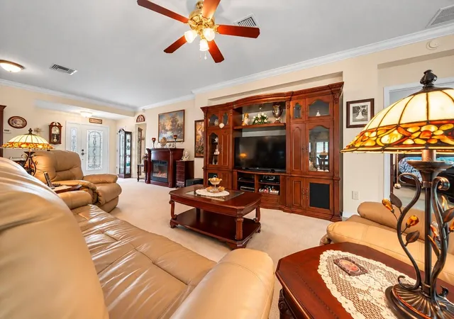 Photo 2 of Single family home for sale at 9203 SE 118th Loop, Summerfield, FL 34491 | MLS# OM727306 | Listing updated on 2026-09-24