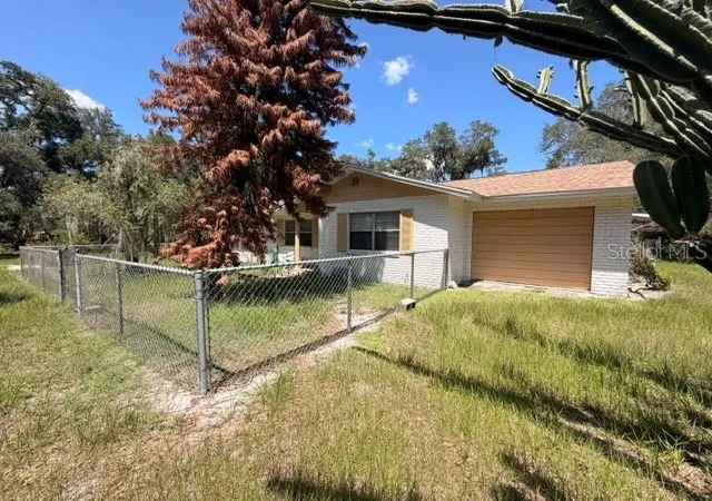 3rd image of 8110 Habakka Rd, Lithia, FL 33547 | MLS# TB8522856