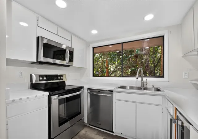 Homes for sale in Longwood, FL | 100 Hidden Oak Dr, Longwood, FL 32779 | MLS# O6419691