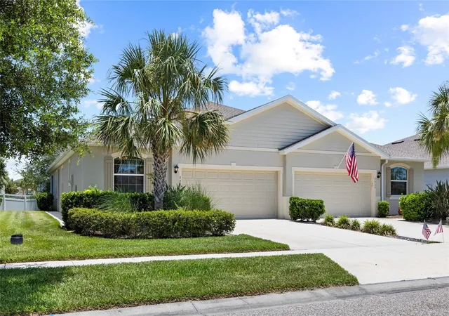 Photo 3 of Single family home for sale at 7727 Timberview Loop, Wesley Chapel, FL 33545 | MLS# TB8522871 | Listing updated on 2026-09-21