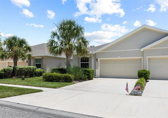 Photo 3 of House for sale at 7727 Timberview Loop, Wesley Chapel, FL 33545 | MLS# TB8522871 | Listing updated on 2026-09-21