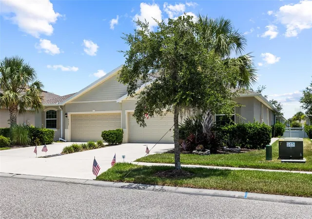 Photo 4 of House for sale at 7727 Timberview Loop, Wesley Chapel, FL 33545 | MLS# TB8522871 | Listing updated on 2026-09-21