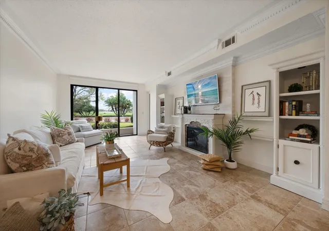 4th image of 4 Belleview Blvd #106, Belleair, FL 33756 | MLS# TB8522878
