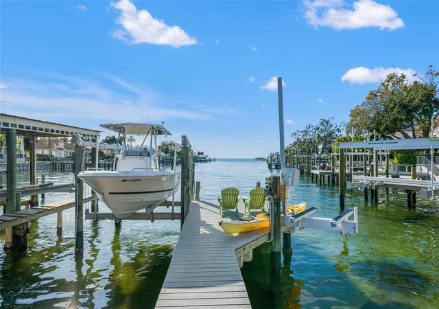 Photo 3 of Single family home for sale at 2605 S Beach Dr, Tampa, FL 33629 | MLS# TB8522890 | Listing updated on 2026-06-27