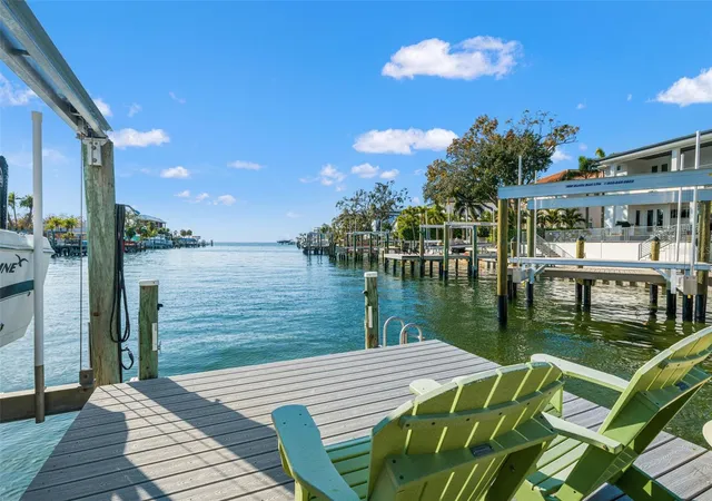 Photo 4 of Single family home for sale at 2605 S Beach Dr, Tampa, FL 33629 | MLS# TB8522890 | Listing updated on 2026-06-27