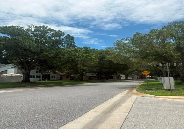 Homes for sale in Winter Springs, FL | 725 Lakeside Dr, Winter Springs, FL 32708 | MLS# O6419715