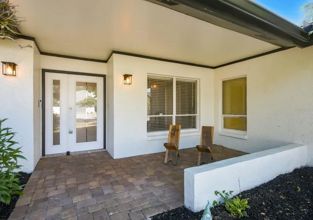 Homes for sale in Tampa, FL | 10907 Autumn Oak Pl, Tampa, FL 33618 | MLS# TB8522906