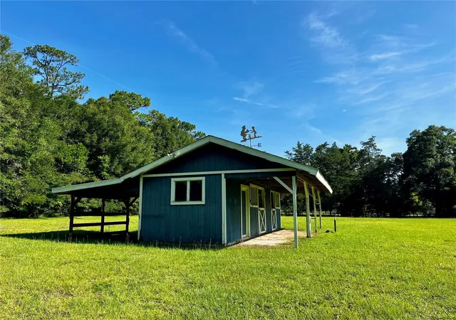 Photo 4 of House for sale at 7 Meadow Wood Dr, Ocala, FL 34482 | MLS# OM727324 | Listing updated on 2026-08-20