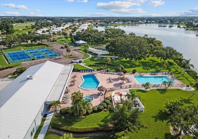 58th image of 8476 Imperial Cir, Palmetto, FL 34221 | MLS# A4698035
