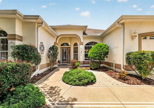 4th image of 542 Loma Paseo Dr, Lady Lake, FL 32159 | MLS# G5114246