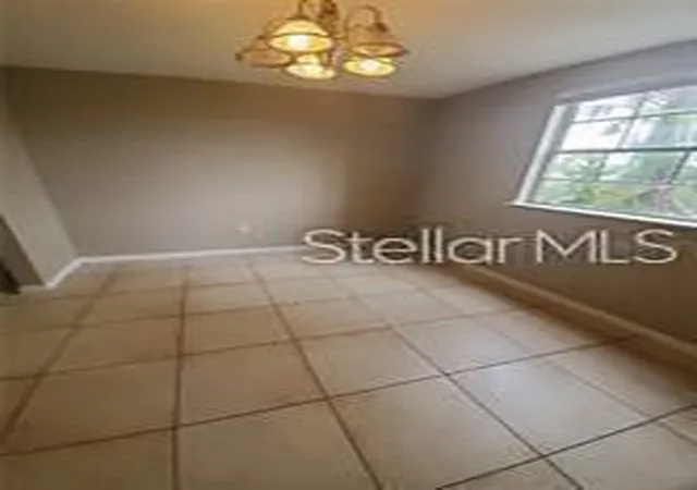Listing Photo 5 - Condo for sale in building located at 3984 Versailles Dr, ORLANDO, FL 32808 - Unit #3984C