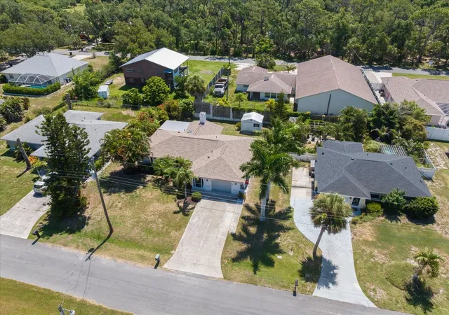 Homes for sale in Nokomis, FL | 1236 Gayle Ave, Nokomis, FL 34275 | MLS# A4698037
