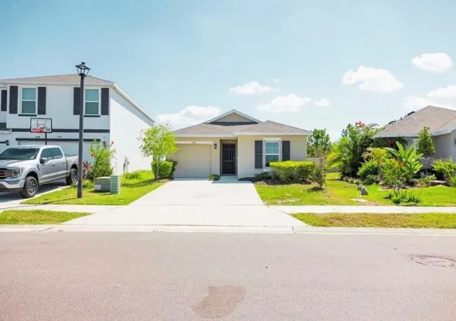 Photo 1 of Single family home for sale at 10428 Flathead Dr, Parrish, FL 34219 | MLS# A4698038 | Listing updated on 2026-07-20