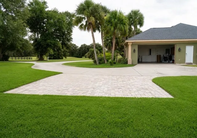 Homes for sale in Grand Island, FL | 37180 County Road 452, Grand Island, FL 32735 | MLS# O6419737