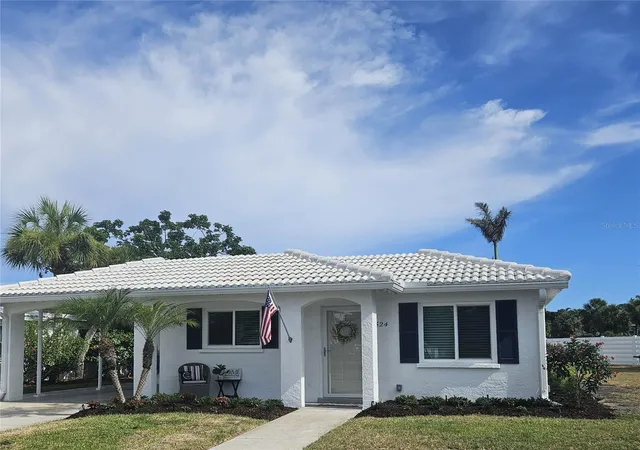 Homes for sale in Longboat Key, FL | 524 Spanish Dr S #125, Longboat Key, FL 34228 | MLS# A4698047