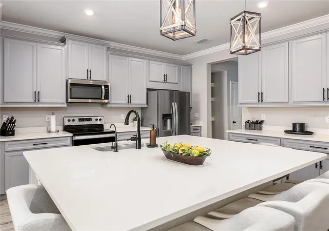 2nd image of 19319 Blue Pond Dr #22, Lutz, FL 33558 | MLS# TB8522958