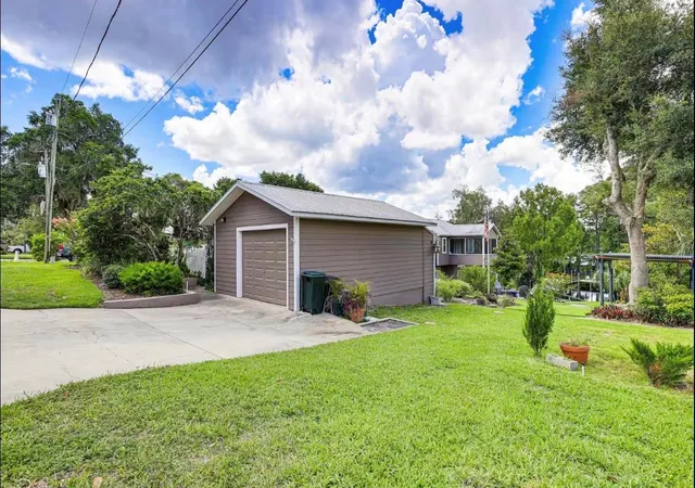 30th image of 20906 River Dr, Dunnellon, FL 34431 | MLS# OM727331