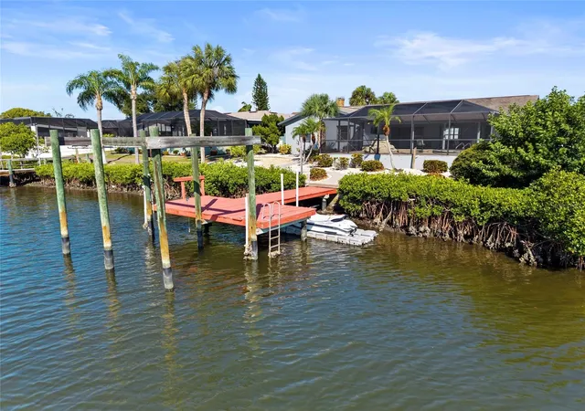 Photo 1 of Single family home for sale at 921 Birdie Way, Apollo Beach, FL 33572 | MLS# A4698053 | Listing updated on 2026-09-22