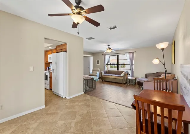 Photo 4 of Single family home for sale at 921 Birdie Way, Apollo Beach, FL 33572 | MLS# A4698053 | Listing updated on 2026-09-22