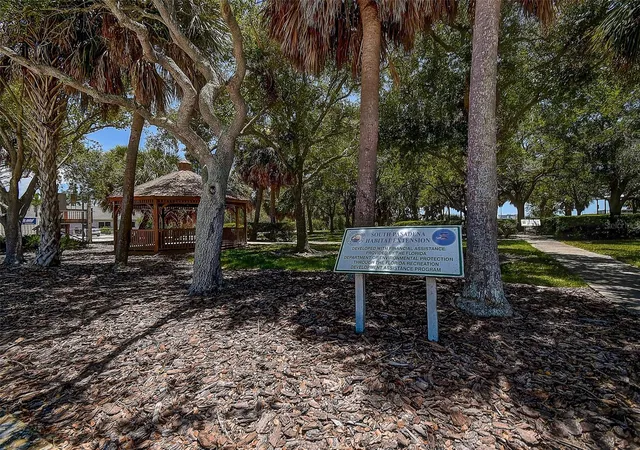 2nd image of 1819 Shore Dr S, SOUTH PASADENA, FL 33707