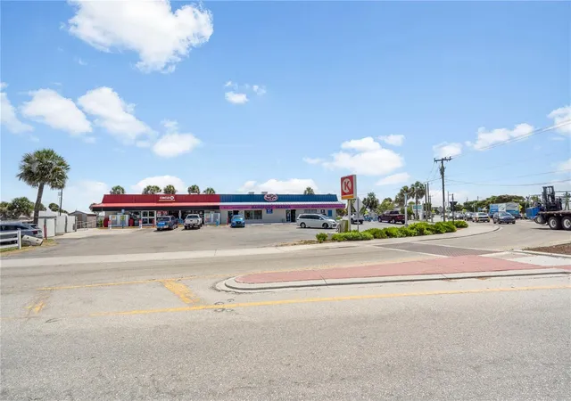2nd image of 2255 N Bch Rd, ENGLEWOOD, FL 34223