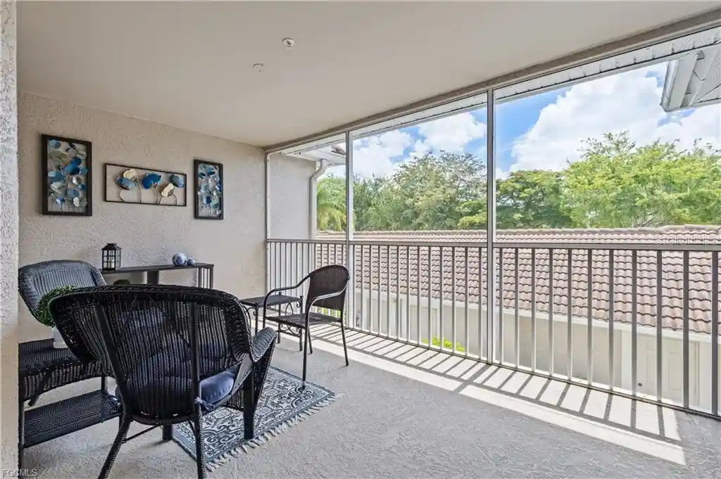 Listing Photo 2 - Condo for sale in 10420 Wine Palm Rd located at 10420 Wine Palm Rd, FORT MYERS, FL 33966 - Unit #5421