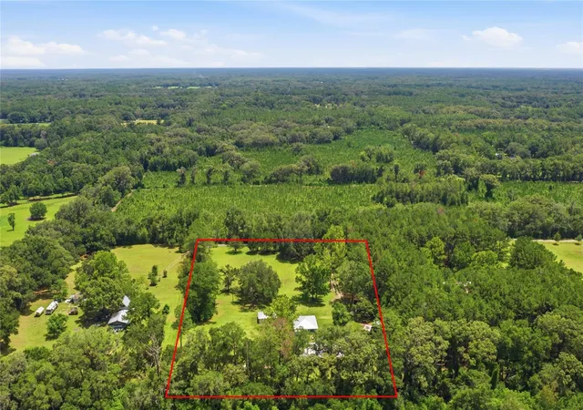 4th image of 16310 Nw 40Th Pl, Newberry, FL 32669 | MLS# GC541452