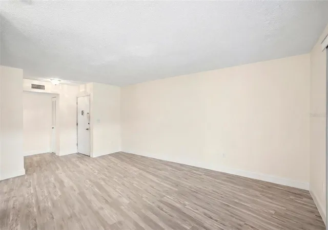 5th image of 22333 Edgewater Dr, PORT CHARLOTTE, FL 33980