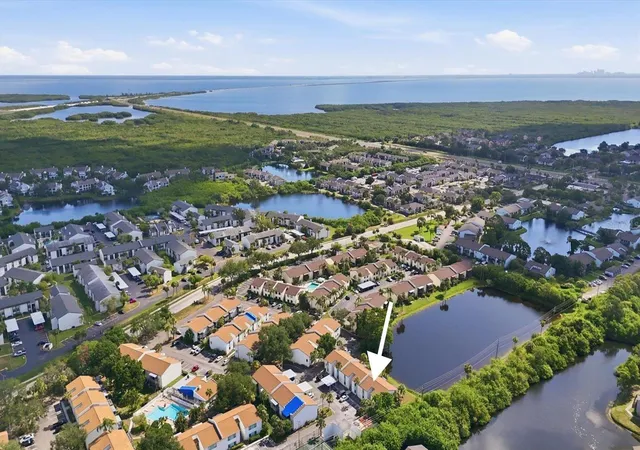 3rd image of 11409 8Th St N, ST PETERSBURG, FL 33716