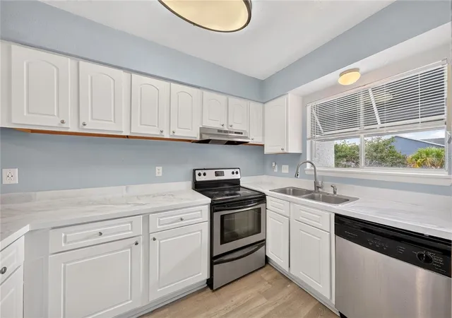 Homes for sale in Orlando, FL | 4223 S Semoran Blvd #6, Orlando, FL 32822 | MLS# O6419790