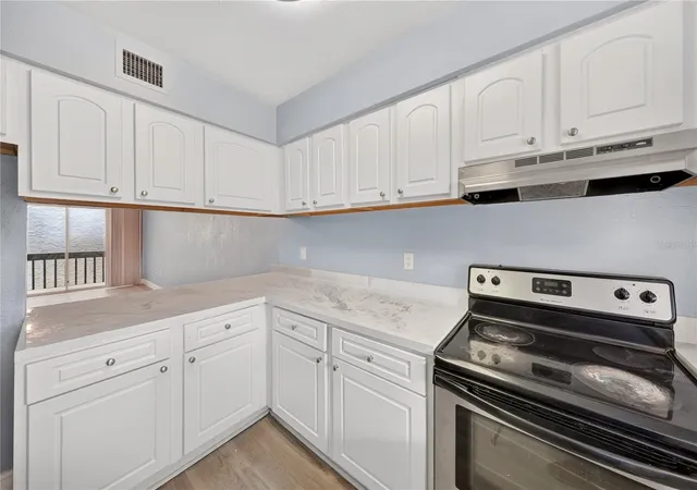 Homes for sale in Orlando, FL | 4223 S Semoran Blvd #6, Orlando, FL 32822 | MLS# O6419790