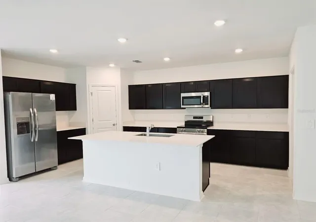 Photo 3 of Single family home for sale at 1454 Austin St, Bartow, FL 33830 | MLS# S5152488 | Listing updated on 2026-09-02