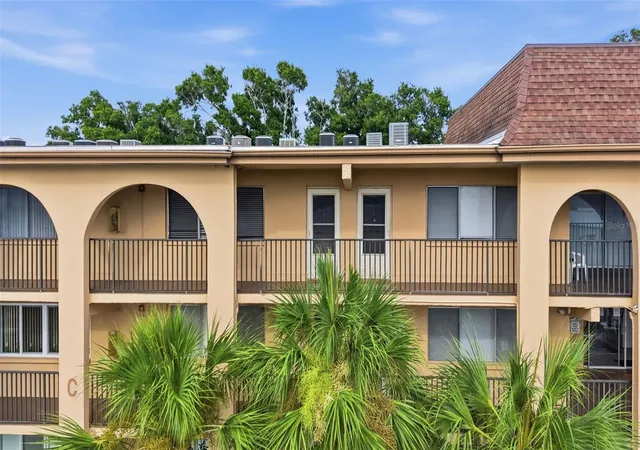 Homes for sale in Belleair Bluffs, FL | 2525 W Bay Dr #C43, Belleair Bluffs, FL 33770 | MLS# TB8523044