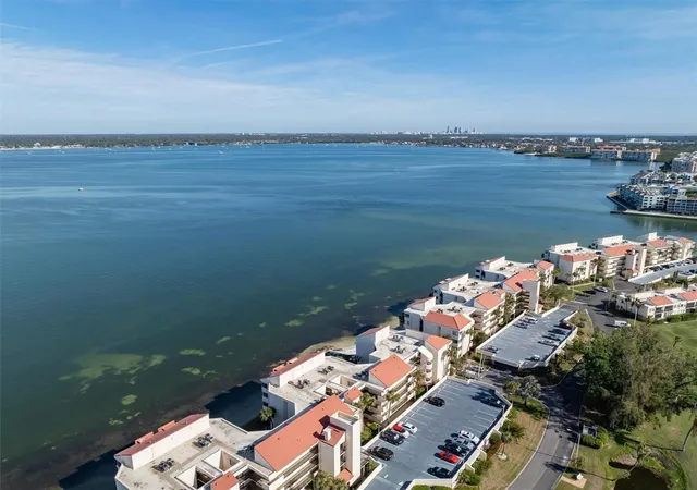 Listing Photo 4 - Condo for sale in building located at 5633 Puerta Del Sol Blvd S, ST PETERSBURG, FL 33715 - Unit #307
