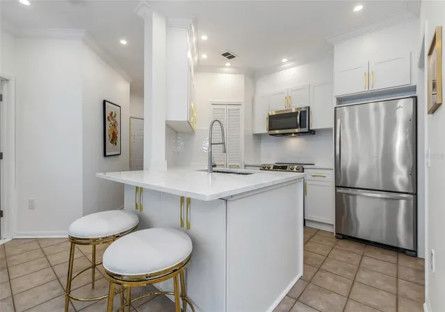 3rd image of 2199 Chianti Pl #9-0923, Palm Harbor, FL 34683 | MLS# TB8523061