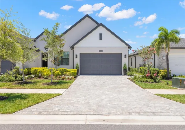 Photo 2 of Single family home for sale at 5828 Windbreak Ct, Apollo Beach, FL 33572 | MLS# TB8523071 | Listing updated on 2026-10-06