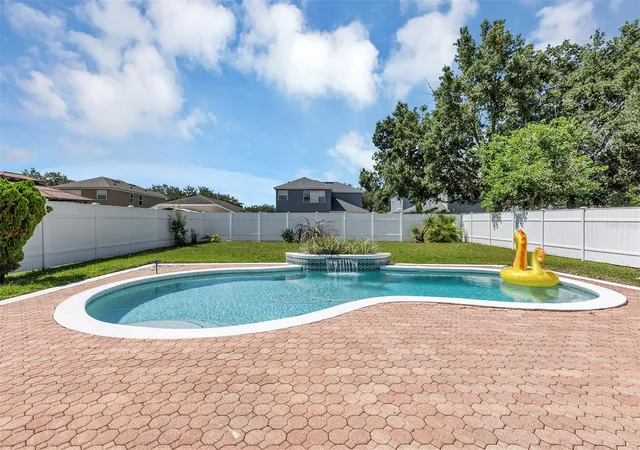 Photo 3 of Single family home for sale at 2013 Crossvine Ln, Casselberry, FL 32707 | MLS# O6419833 | Listing updated on 2026-10-01