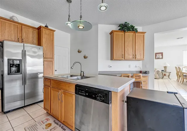 Photo 4 of Single family home for sale at 2013 Crossvine Ln, Casselberry, FL 32707 | MLS# O6419833 | Listing updated on 2026-10-01