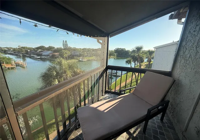 2nd image of 6319 Newtown Cir, TAMPA, FL 33615