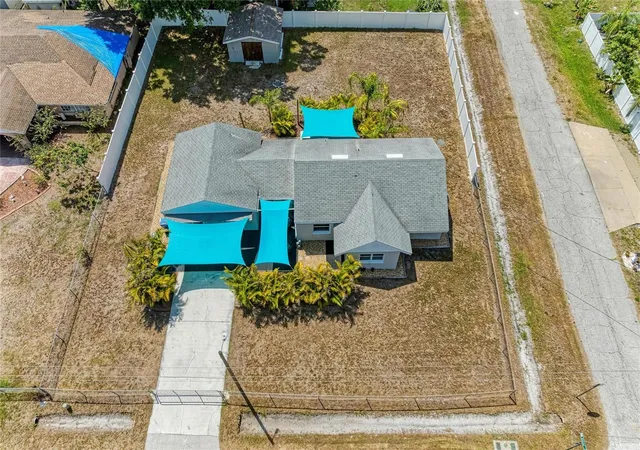 2nd image of 901 Oak St Sw, Ruskin, FL 33570 | MLS# A4698086