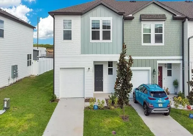 Photo 2 of Townhouse for sale at 509 Madison Dr, Davenport, FL 33837 | MLS# O6419836 | Listing updated on 2026-09-14