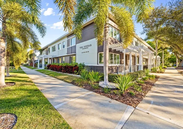 Photo 2 of Condo for sale at 410 12th Avenue Ne #8, St Petersburg, FL 33701 | MLS# TB8523103 | Listing updated on 2026-08-13