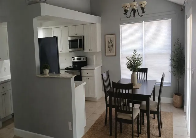 5th image of 1019 Peninsula Rd, Tarpon Springs, FL 34689 | MLS# W7887046